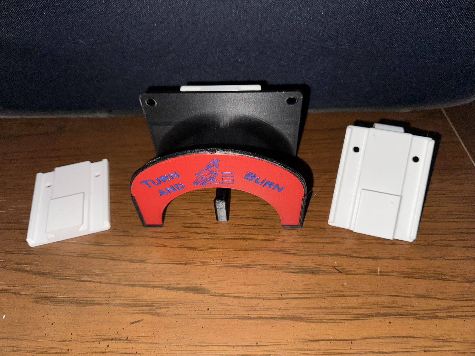 Halter holder with dovetail mounting system for flexible repositioning